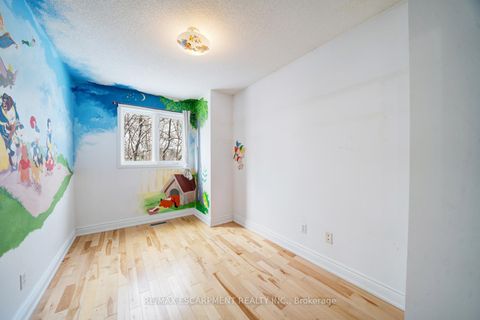 Photo 27 at 108 Olde Bayview Avenue, Oak Ridges Lake Wilcox, Richmond Hill