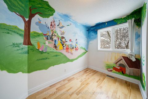 Photo 28 at 108 Olde Bayview Avenue, Oak Ridges Lake Wilcox, Richmond Hill