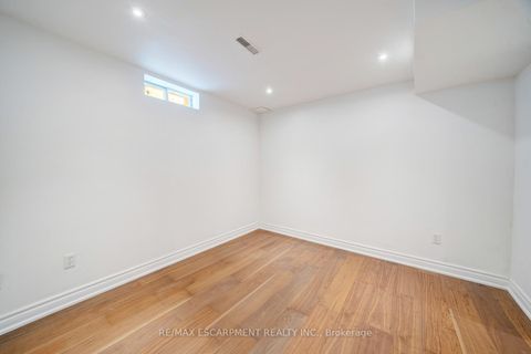 Photo 35 at 108 Olde Bayview Avenue, Oak Ridges Lake Wilcox, Richmond Hill