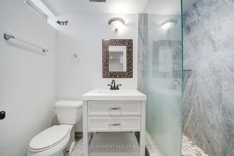 Photo 37 at 108 Olde Bayview Avenue, Oak Ridges Lake Wilcox, Richmond Hill