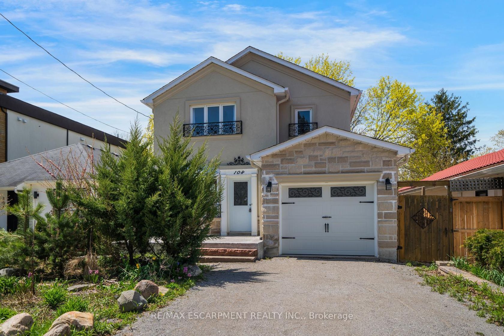 108 Olde Bayview Avenue, Oak Ridges Lake Wilcox, Richmond Hill photo number 2