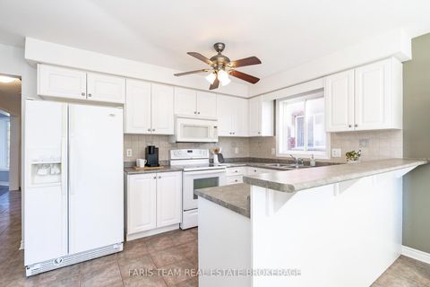 Photo 5 at 63 Jagges Drive, Edgehill Drive, Barrie