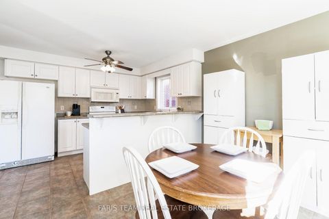 Photo 11 at 63 Jagges Drive, Edgehill Drive, Barrie