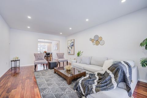 Photo 7 at 22 Kenmanor Boulevard, L'Amoreaux, Toronto