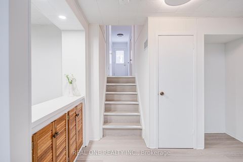 Photo 40 at 22 Kenmanor Boulevard, L'Amoreaux, Toronto