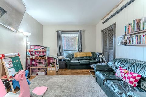 Photo 3 at 81 Innisfil Street, Sanford, Barrie