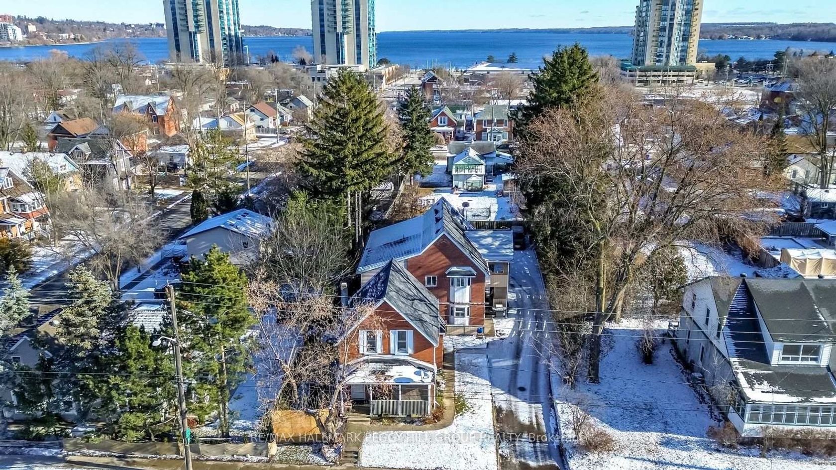 81 Innisfil Street, Sanford, Barrie photo number 2