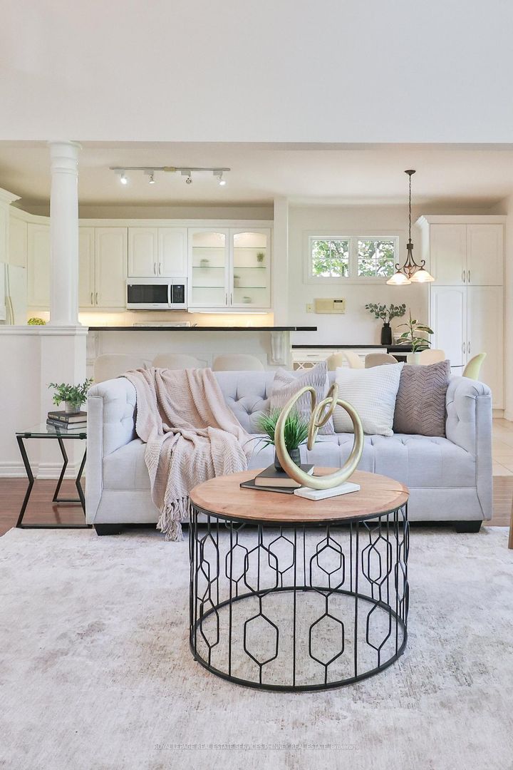 Photo 12 at 27 - 2165 Stavebank Road, Cooksville, Mississauga