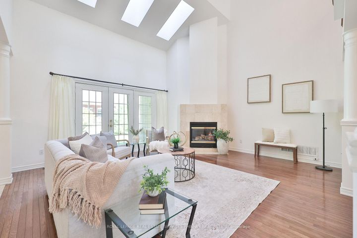 Photo 13 at 27 - 2165 Stavebank Road, Cooksville, Mississauga