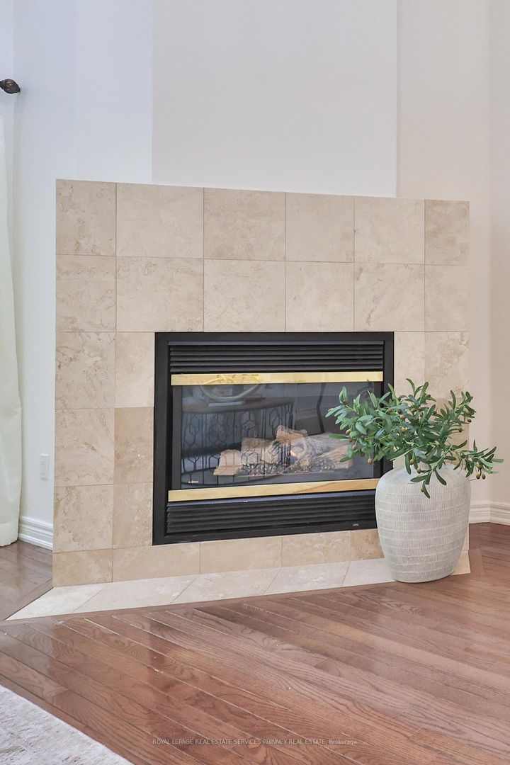 Photo 14 at 27 - 2165 Stavebank Road, Cooksville, Mississauga