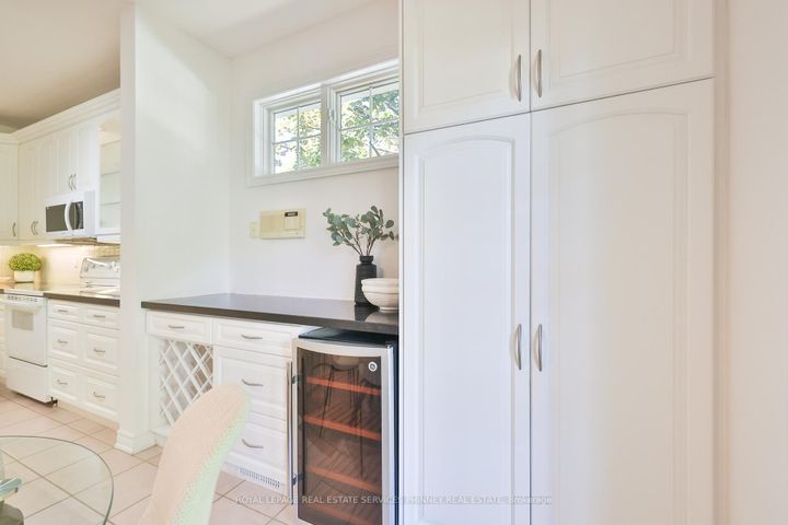 Photo 16 at 27 - 2165 Stavebank Road, Cooksville, Mississauga