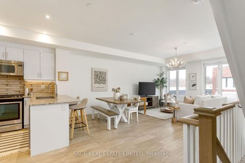 Photo 2 at 2 - 90 Eastwood Park Gardens, Long Branch, Toronto