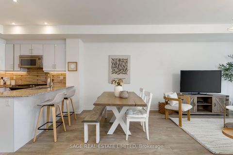 Photo 8 at 2 - 90 Eastwood Park Gardens, Long Branch, Toronto