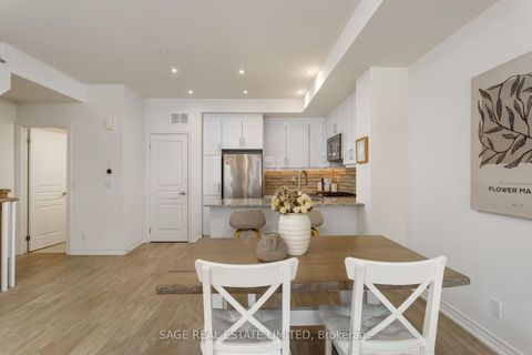 Photo 9 at 2 - 90 Eastwood Park Gardens, Long Branch, Toronto