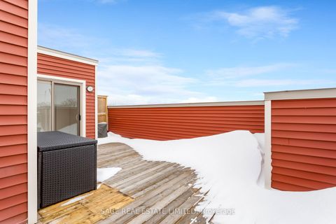 Photo 33 at 2 - 90 Eastwood Park Gardens, Long Branch, Toronto