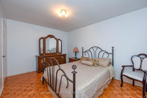 Photo 20 at 527 ABERDEEN Avenue, East Woodbridge, Vaughan