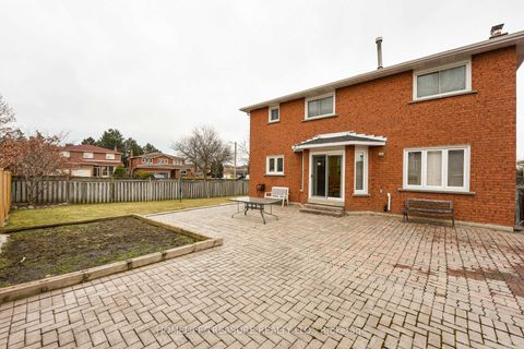 Photo 37 at 527 ABERDEEN Avenue, East Woodbridge, Vaughan