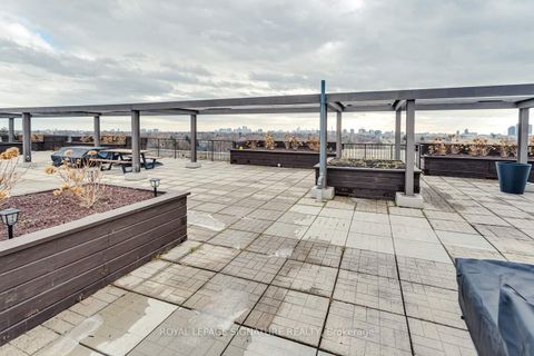 Photo 26 at 601 - 890 Sheppard Avenue W, Bathurst Manor, Toronto