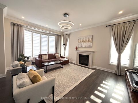 Photo 1 at 5 Elder Street, Rural Richmond Hill, Richmond Hill