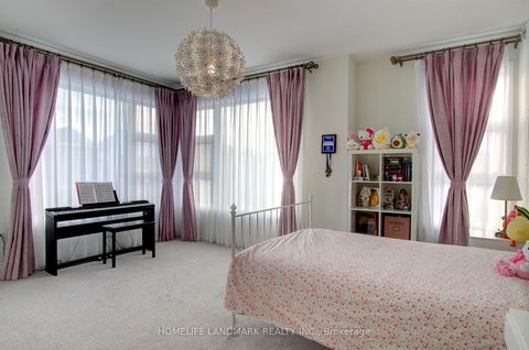 Photo 6 at 5 Elder Street, Rural Richmond Hill, Richmond Hill