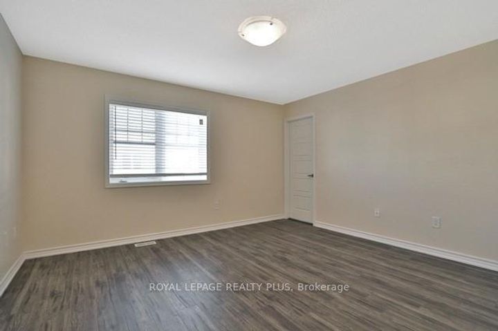 Photo 13 at 74 - 22 Spring Creek Drive, Waterdown, Hamilton