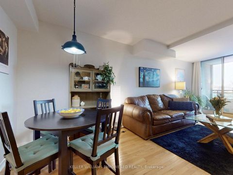 Photo 7 at 207 - 330 Red Maple Road E, Langstaff, Richmond Hill