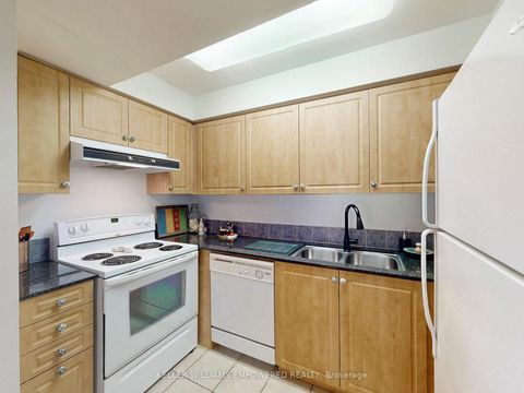 Photo 13 at 207 - 330 Red Maple Road E, Langstaff, Richmond Hill