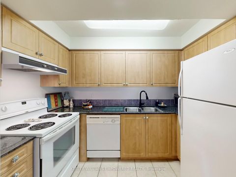 Photo 14 at 207 - 330 Red Maple Road E, Langstaff, Richmond Hill