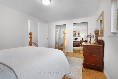 Photo 16 at 61 - 189 Springhead Gardens, North Richvale, Richmond Hill