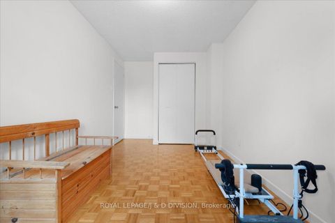 Photo 21 at 61 - 189 Springhead Gardens, North Richvale, Richmond Hill