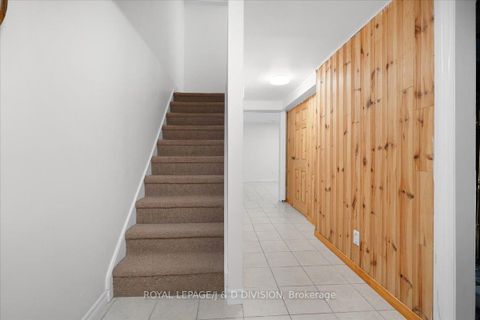 Photo 22 at 61 - 189 Springhead Gardens, North Richvale, Richmond Hill