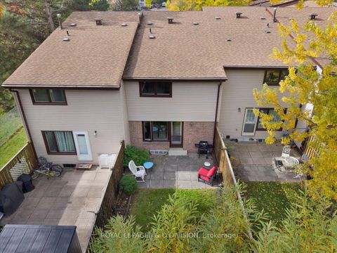 Photo 29 at 61 - 189 Springhead Gardens, North Richvale, Richmond Hill