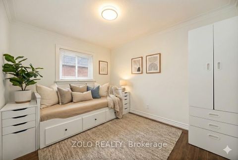 Photo 8 at 461 O'connor Drive, East York, Toronto