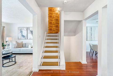 Photo 3 at 28 Wilde Place, Letitia Heights, Barrie