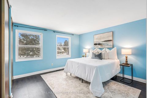 Photo 16 at 28 Wilde Place, Letitia Heights, Barrie