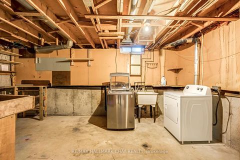 Photo 32 at 28 Wilde Place, Letitia Heights, Barrie