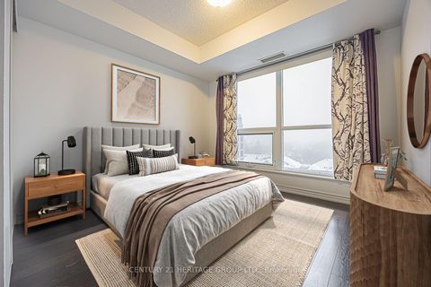 Photo 20 at 818 - 18 Harding Boulevard, Harding, Richmond Hill