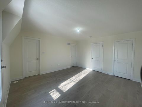 Photo 28 at 17 McConaghy Court, Maple, Vaughan