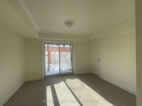 Photo 33 at 17 McConaghy Court, Maple, Vaughan