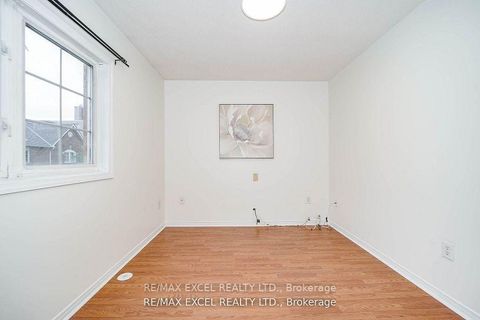 Photo 14 at 4 - 2784 Eglinton Avenue E, Eglinton East, Toronto