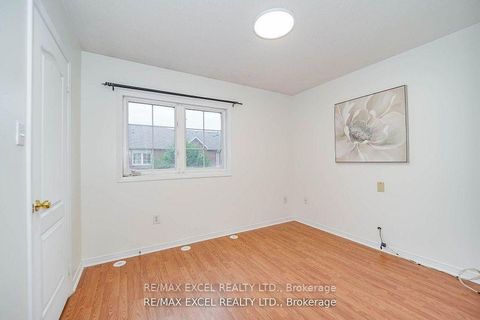 Photo 17 at 4 - 2784 Eglinton Avenue E, Eglinton East, Toronto