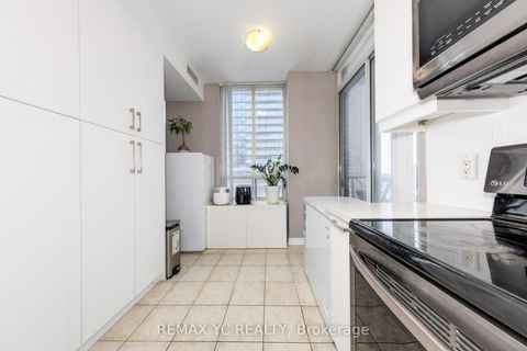 Photo 10 at 802 - 28 Byng Avenue, Willowdale East, Toronto