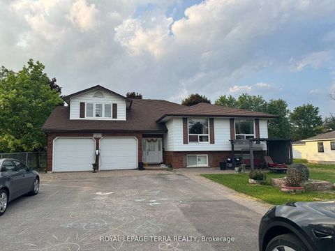 Photo 0 at 326 Little Avenue, Allandale, Barrie