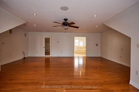 Photo 18 at 326 Little Avenue, Allandale, Barrie