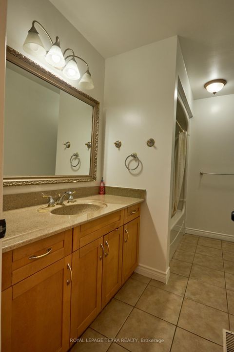 Photo 22 at 326 Little Avenue, Allandale, Barrie