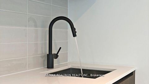 Photo 10 at 510 - 127 Broadway Avenue, Mount Pleasant West, Toronto