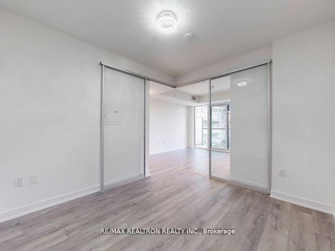 Photo 17 at 510 - 127 Broadway Avenue, Mount Pleasant West, Toronto