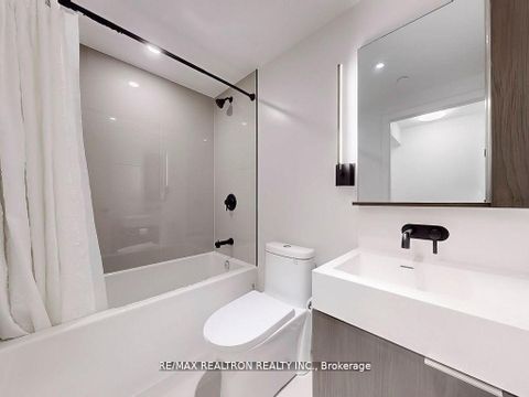 Photo 19 at 510 - 127 Broadway Avenue, Mount Pleasant West, Toronto