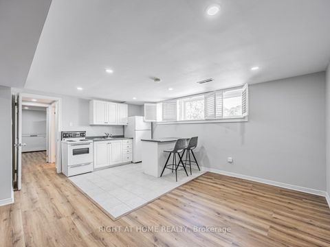 Photo 31 at 7975 18th Side Road, Rural King, King