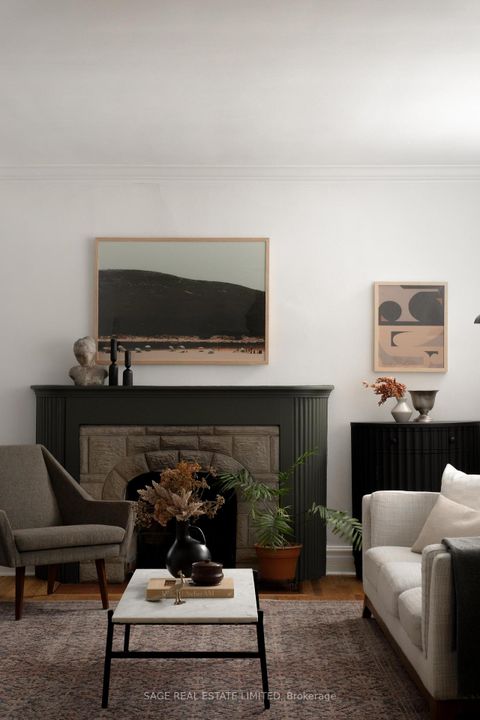 Photo 3 at 195 Clearbrooke Circle, Kipling, Toronto